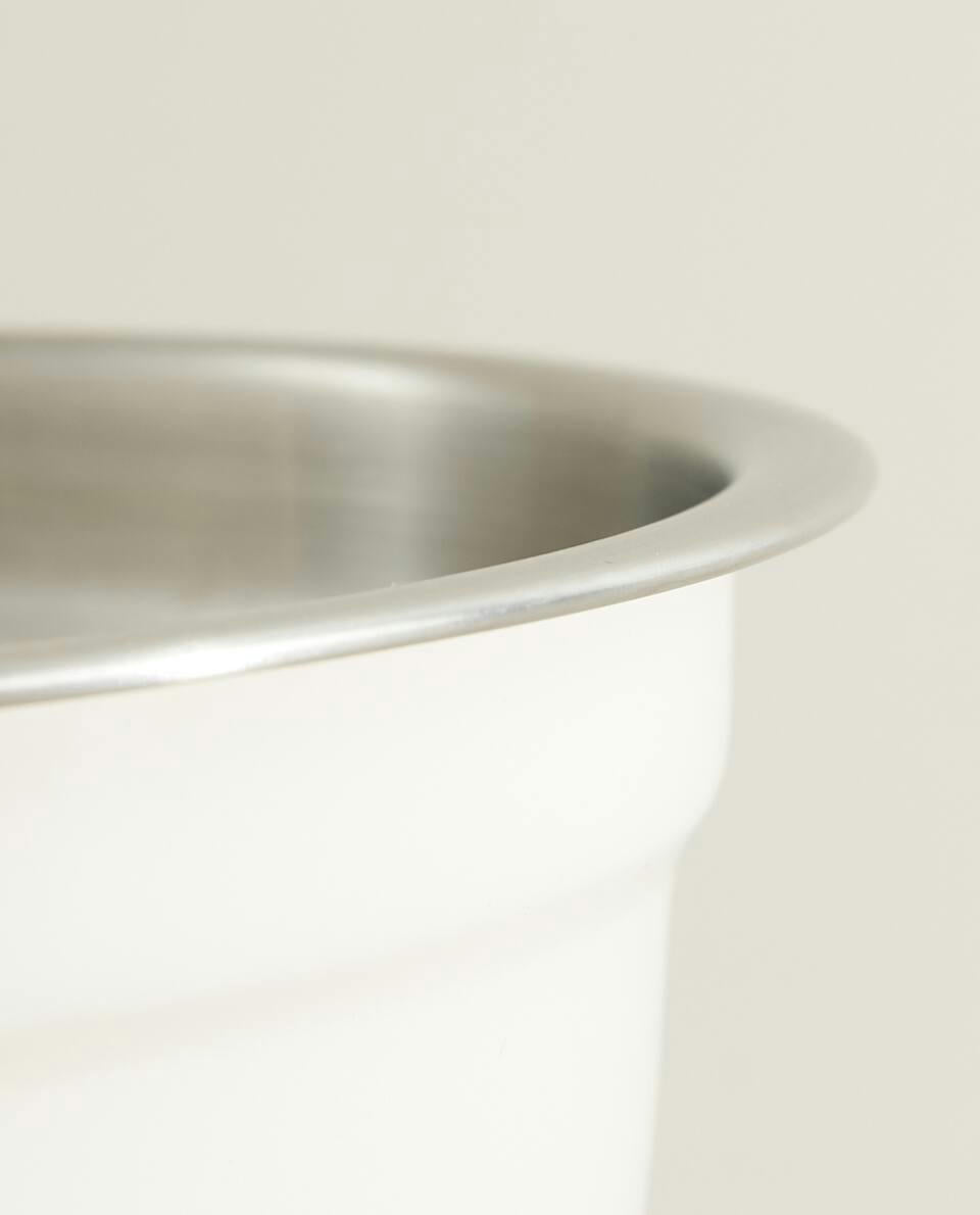 STACKABLE MIXING BOWL