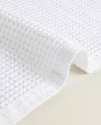 WAFFLE-KNIT COTTON TOWEL